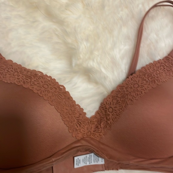 Aerie Real Sunnie Wireless Push Up Bra - 32B - Picture 3 of 6